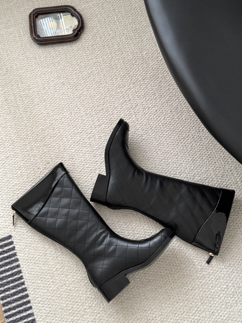 Ch**el boots